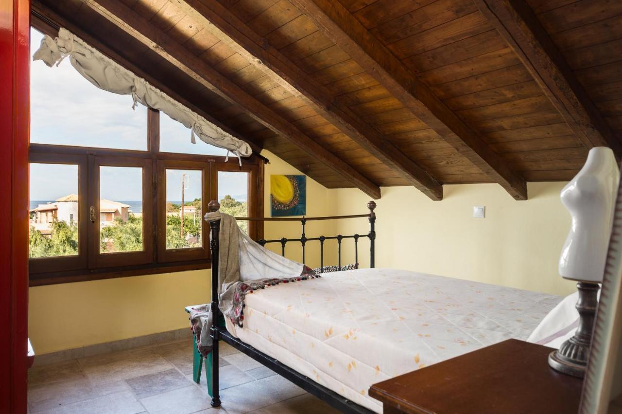 Beachfront Villa Meliti Ágios Matthaíos Exterior foto